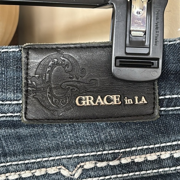 Grace in LA Jeans Low Rise Y2K Embroidered Beaded Cross Detail Boot Cut Denim - Picture 11 of 16
